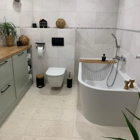 Miedzy Niebem A Jeziorem Drweckim Apartman Ostróda